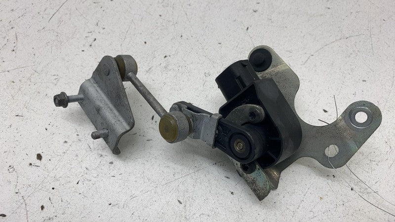 ⭕ 2010-2016 Mercedes Benz E350 Pneumatic Spring Suspension Height Level Sensor