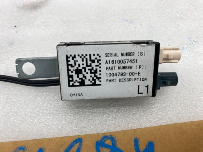 2012-2020 Tesla Model S Rear Driver Side Radio Antenna Amplifier Module Left LH