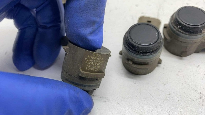 ⭕ 16-20 Tesla Model S Set of 6 Bumper Parking Sensor 1099611-00-A/1100