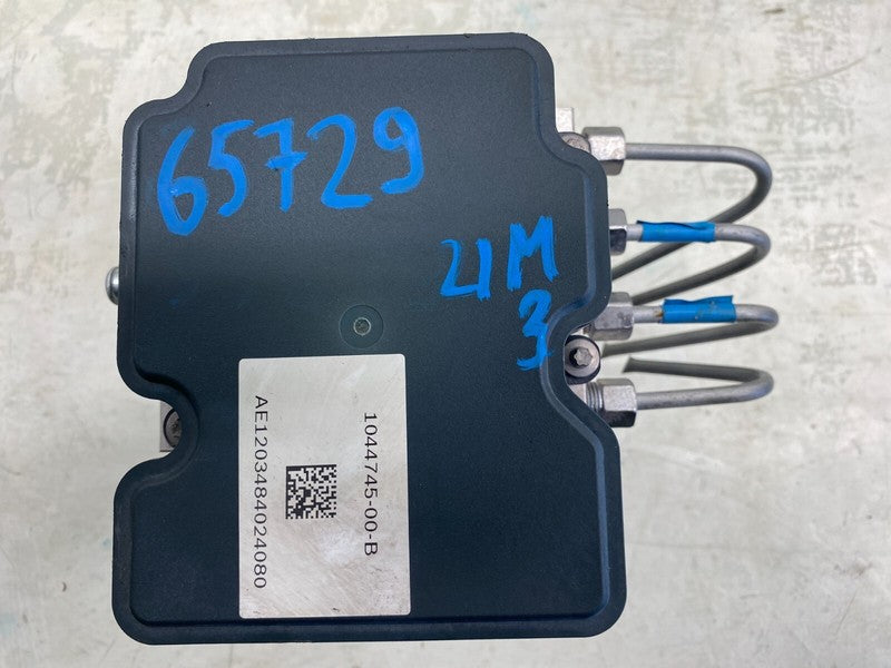 1044745 00 B ⭕ 17-23 Tesla Model 3 Y Anti-Lock Brake System ABS Pump Module Unit 1044745-00-B