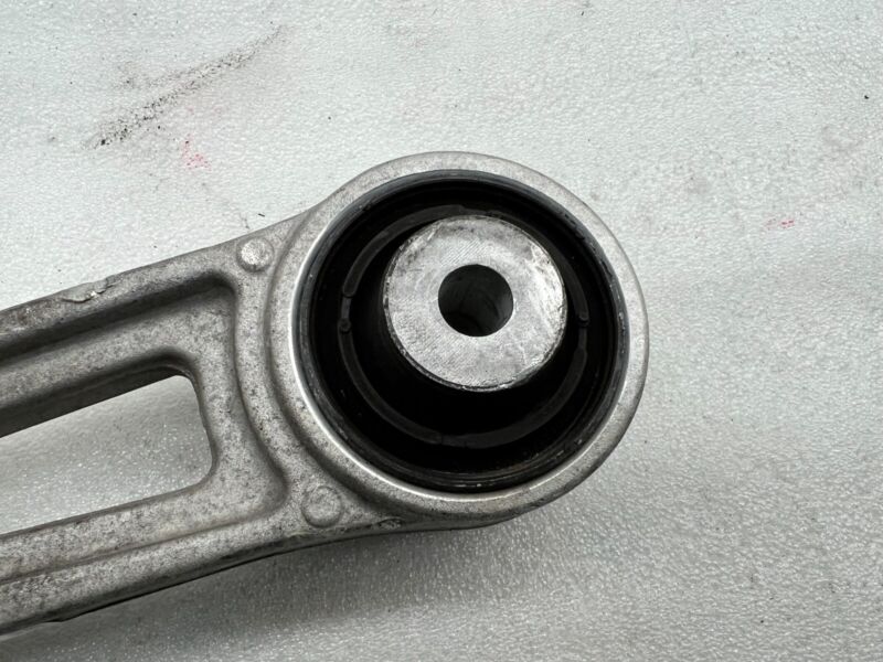 1048951 00 B 2012-2016 Tesla Model S Front Suspension Control Arm Assy LH/RH 1048951-00-B OEM