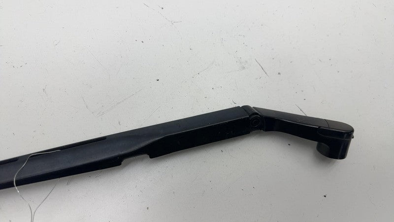 W000065930 ⭕ 14-18 Chevy Silverado 1500 Front Windshield Washer Fluid Wiper Arm W000065930