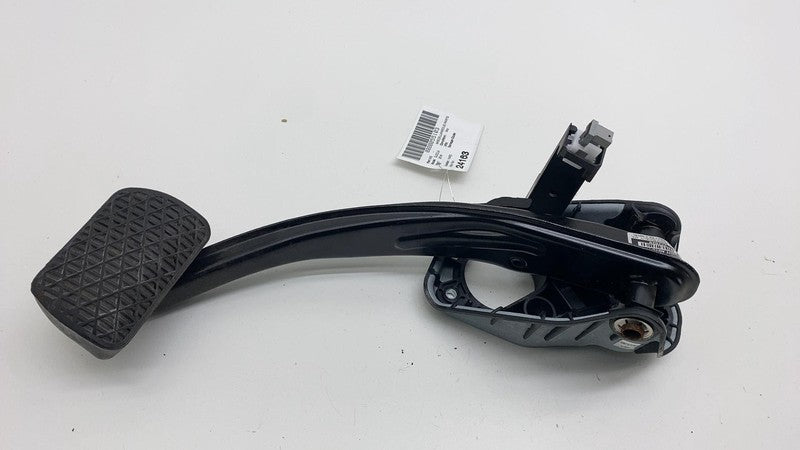 A1662940001 2012-2018 Mercedes-Benz GLE350 Front Brake Stop Pedal w/ Sensor A1662940001 OEM