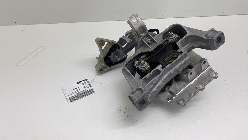 2462401109 ⭕ 14-15 Mercedes-Benz B Electric Drive Engine Motor Mount Support A2462401109