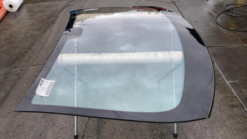 102163401D 2012-2015 Tesla Model S MS Front Windshield Heated Wiper Area (No Auto Pilot)