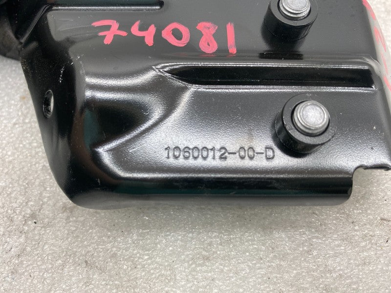106001200D ⭕ 16-20 Model X Rear Left Interior Trunk Liftgate Tie Down Bracket 1060012-00-D
