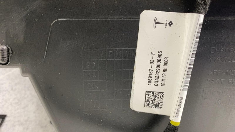 1820423 65 D 2024 2025 Tesla Cybertruck Front Passenger Side Door Trim Panel Card White Right