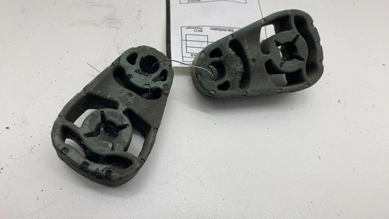 A1664920044 2012-2019 Mercedes-Benz GLE350 PAIR Front Left & Right Exhaust Muffler Hanger