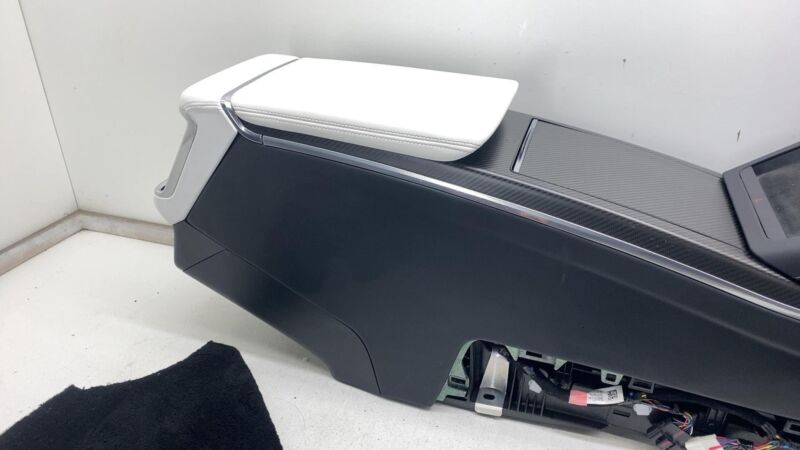 1564500-95-C ⭕ 21-24 Model X Front Center Console Storage Carrier w/ Side Panel 1564500-95-C