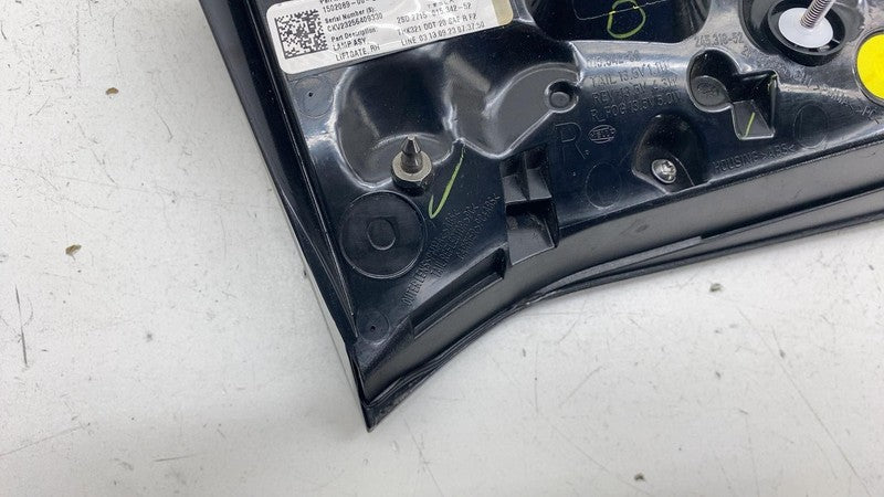 ⭕ 2017-2023 Model 3 Rear Right Inner Taillight LED Tail Lamp 4-Pin 150