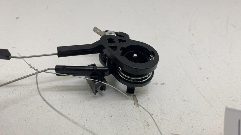 1119156 00 D ⭕ 2017-2023 Tesla Model 3 M3 Steering Wheel Horn Button Assembly 1119156-00-D
