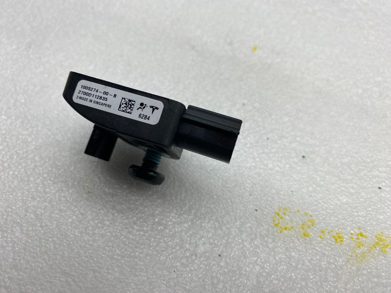 100527400B ⭕12-20 Model S Front Left or Right Acceleration Crash Impact Sensor 1005274-00-B