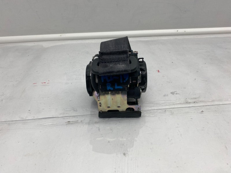 1081281 01 E ⭕17-23 Tesla Model 3 Rear Left or Right 2nd Row Seat Belt Retractor 1081281-01-E