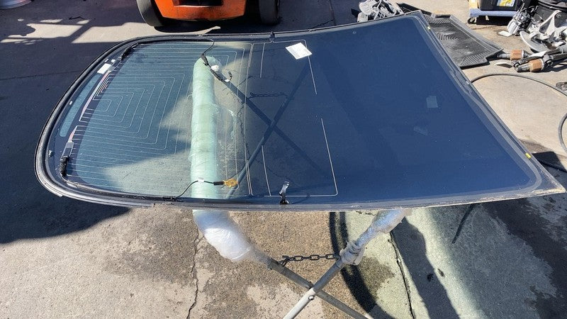 1472925 99 C ⭕ 2017-2020 Tesla Model 3 Rear Trunk Panoramic Backlite Roof Glass Back Section