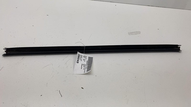 ⭕ 2021-2024 Ford Mustang Mach-E Right Door Window Inner Belt Weatherst