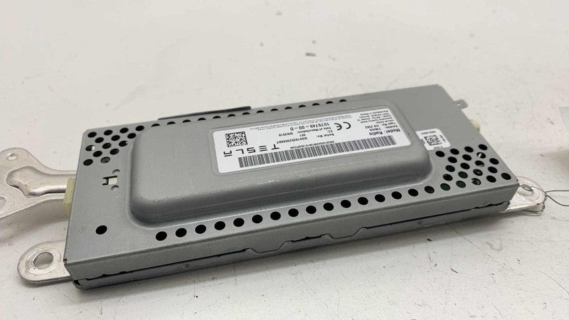107974900D ⭕ 2017-2023 Tesla Model 3 Harman Becker Radio FM/HD Receiver Module 1079749-00-D
