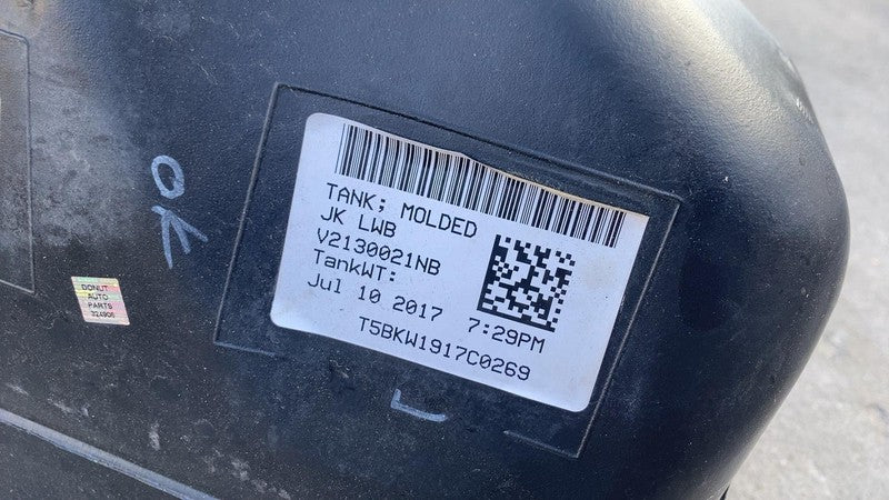 68068728AH ⭕ 2007-2018 Jeep Wrangler JK Fuel Tank 4 Door 22.5 Gallon OEM 68068728AH Damaged