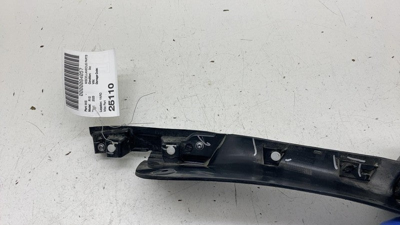 PT00604413 ⭕ 2025 Rivian R1S Front Right Wheel Arch Fender Flare w/ Air Guide RH PT00604407