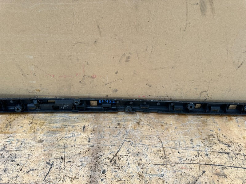 104312900B 16-20 Model X Right Rocker Carrier Bracket w/ Passive Entry Antenna 1043129-00-B