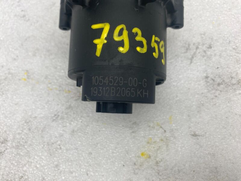 105452900G 2016-2020 Tesla Model X MX Auxiliary Coolant Water Cooling Pump FWD Assembly OEM