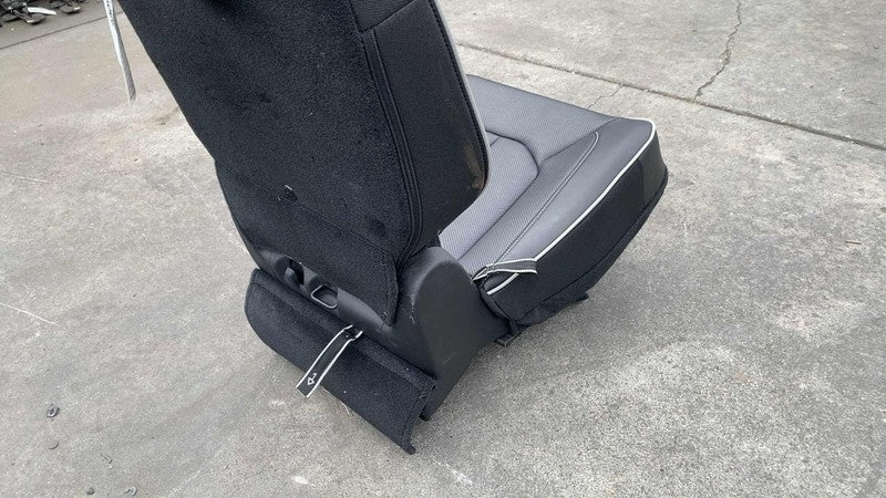 ⭕ 17-25 Chrysler Pacifica Rear Passenger Side 3rd Row Seat Cushion Black Right