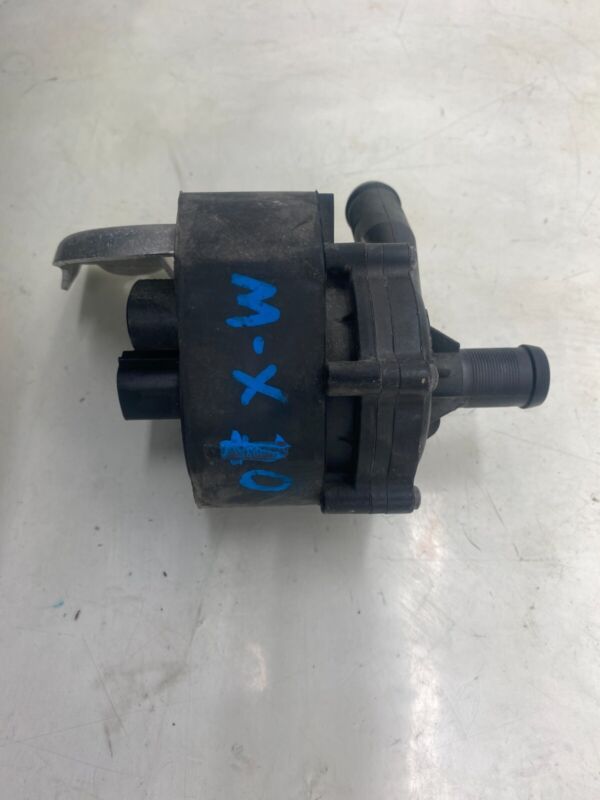 2016-2020 Tesla Model X MX Auxiliary Coolant Water Cooling Pump w/ Bracket Assy