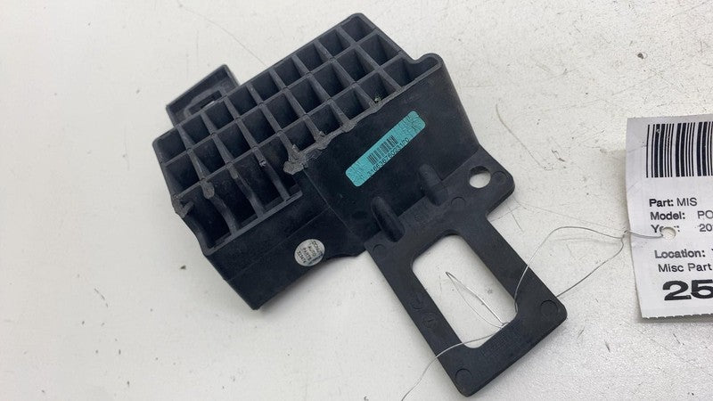 31563676 ⭕ 21-24 Polestar 2 Front Passenger Side Bumper Absorber Bracket Right 31563676