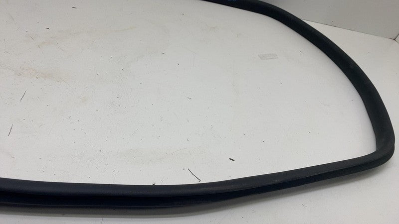 ⭕ 20-24 Model Y Rear Right Primary Body Weatherstrip Rubber Seal RH 14