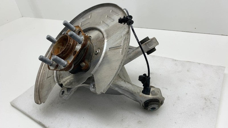118841600F 2020-2024 Tesla Model Y Rear Right Spindle Knuckle Hub w/ ABS & Dust Shield OEM