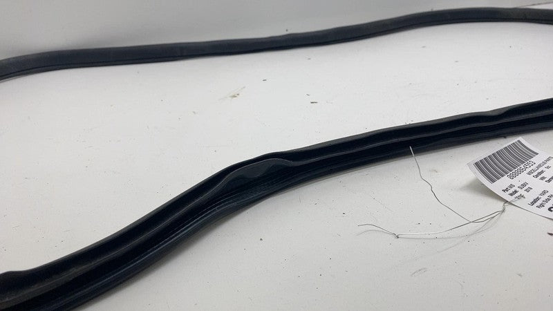 ⭕ 18-23 Subaru XV Crosstrek Front Passenger Door Body Weatherstrip Seal Right RH
