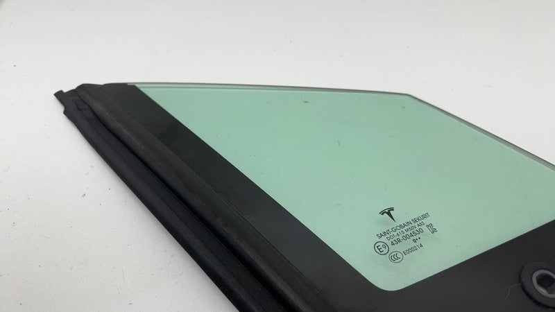 ⭕2016-2020 Tesla Model X Front Right Quarter Vent Door Window Glass 10