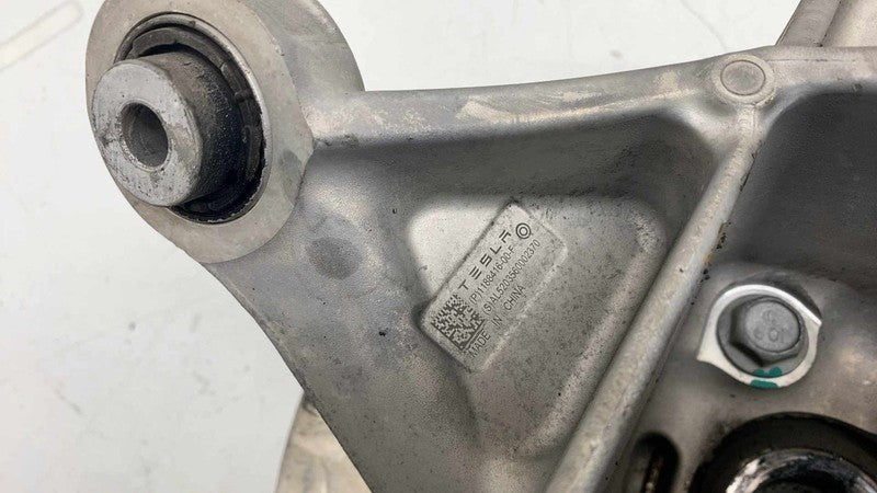 ⭕ 20-24 Model Y Rear Right Spindle Knuckle w/ Hub (142mm Driven) RH 11