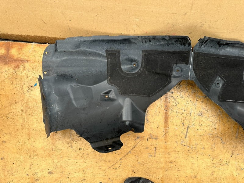 149261400C ⭕20-23 Model Y Front Right Wheel Arch Fender Liner Splash Shield RH 1492614-00-C