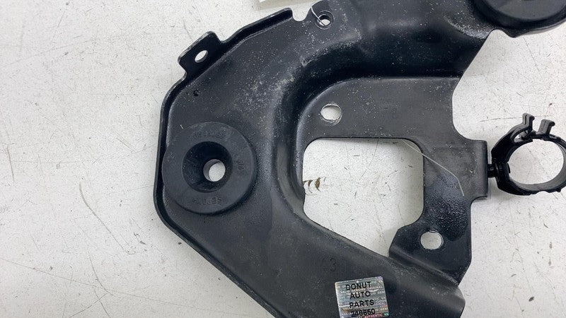 ⭕ 14-20 Maserati Ghibli Front Left or Right Air Intake Cleaner Box Mount Bracket