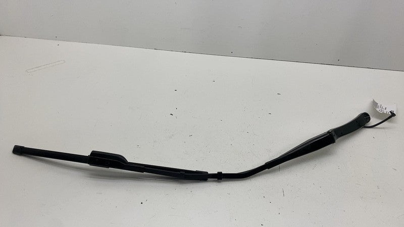 97036203 ⭕ 24-25 Tesla Model 3 M3 Front Passenger Side Windshield Wiper Arm & Blade Right