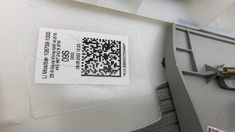 4KE867243B 19-23 Audi E-Tron Left Upper B-Pillar Trim Panel Cover w/ Vent Grille 4KE867243B