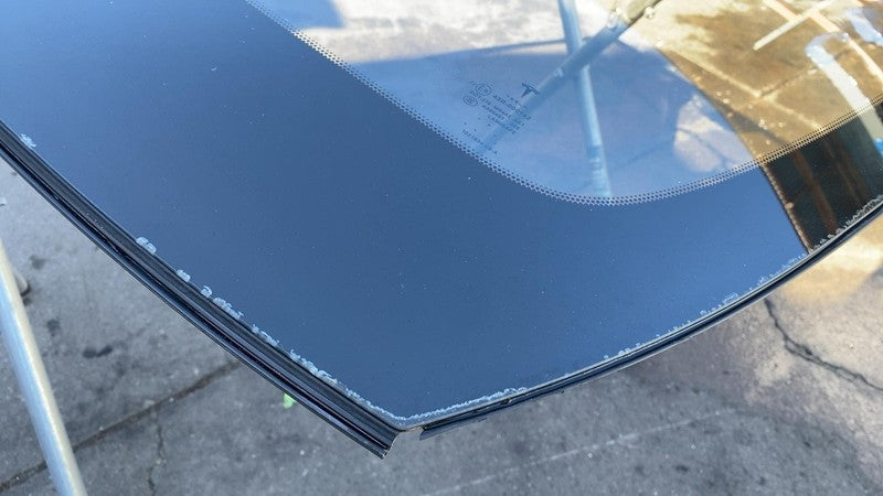 2012-2015 Tesla Model S MS Front Windshield Heated Wiper Area (No Auto