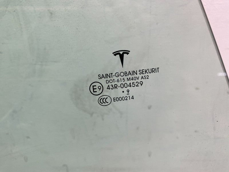 E9 43R-004529 ⭕17-23 Tesla Model 3 Rear Passenger Side Door Window Glass Right Single Pane OEM