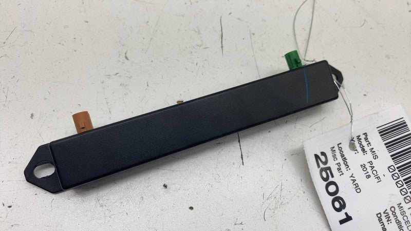 68306857AA ⭕ 2018-2024 Chrysler Pacifica WIFI Antenna Control Module Unit OEM 68306857AA