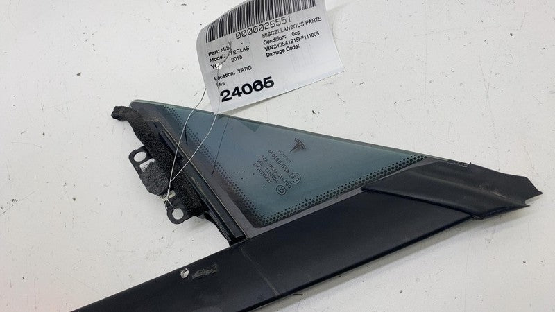 ⭕ 12-20 Tesla Model S Front Right Door Window Corner Vent Quarter Glas