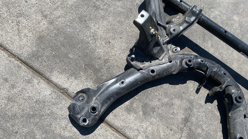 1044531 00 B 2020-2023 Tesla Model Y Front Suspension Subframe Structure Cradle Crossmember