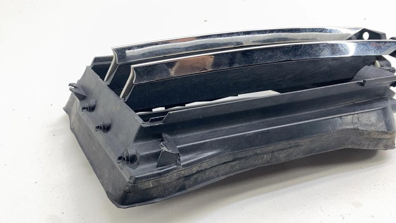 100726900E ⭕ 12-15 Model S Passenger Side Active Louvre A/C Vent Grille Right 1007269-00-E