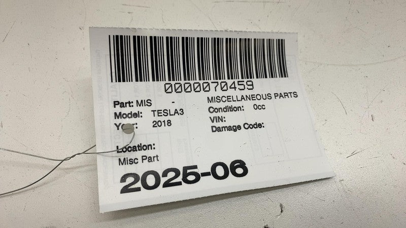 E11 049021 ⭕ 2017-2020 Tesla Model 3 Left Side Exterior Door Mirror Lower Mounting Cover LH