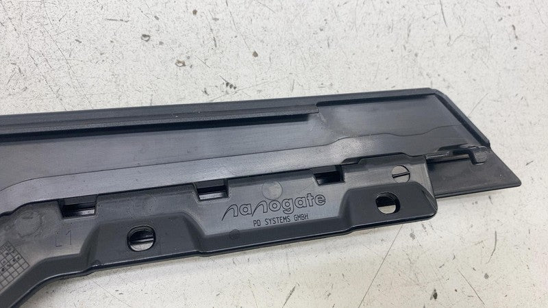 4KE 839 903 ⭕ 19-23 Audi E-Tron Rear Left Door Window Rearward Applique Molding 4KE839903