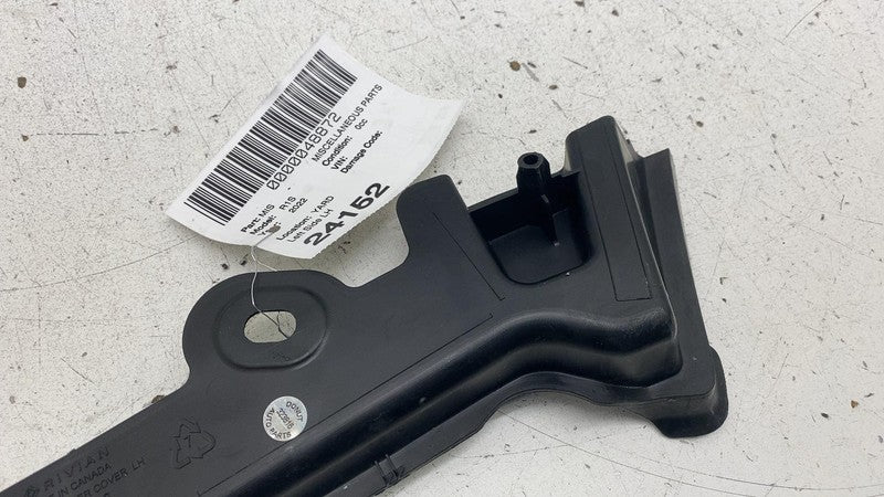 PT00449333B 2022-2024 Rivian R1S Front Left Apron Trim Finisher Bracket Molding Cover Panel