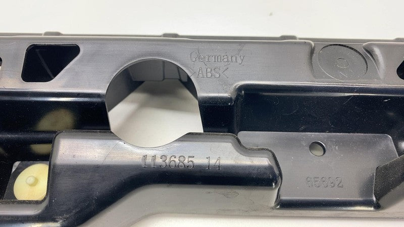 ⭕ 18-22 BMW 530e Front Right Skirt Rocker Molding Panel Support Mount