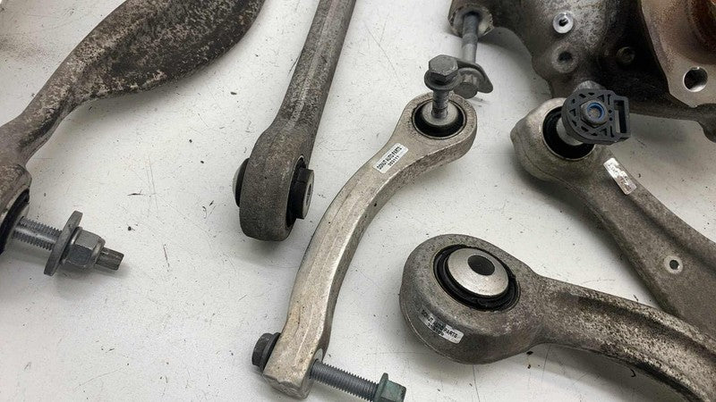 4KE505460C ⭕2019-2023 Audi e-Tron Rear Passenger Side Spindle Knuckle w/ Control Arm Right