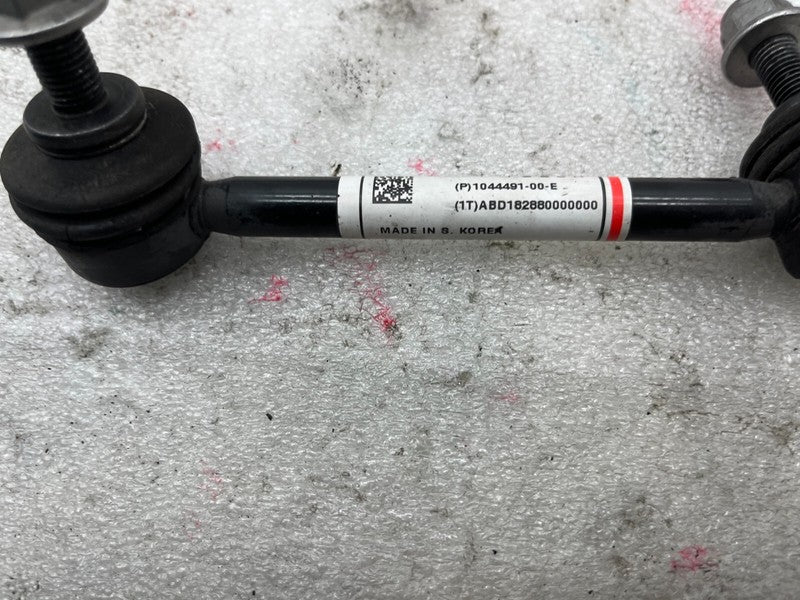 104449100E ⭕ 2017-2023 Tesla Model 3 M3 Rear Left Stabilizer Sway Bar Link LH 1044491-00-E