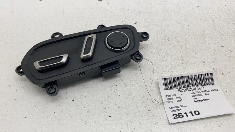 PT00529243A ⭕ 2025 Rivian R1S Front Left Seat Adjustment Control Switch LH OEM PT00529243-A