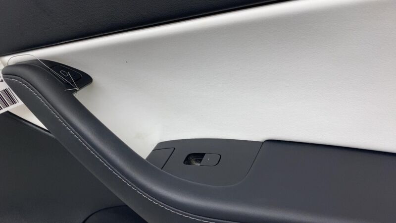 1497295-92-C ⭕ 2020-2023 Tesla Model Y Front Right Door Panel Trim Card White RH 1497295-92-C